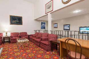 Quality Inn & Suites,,2 star