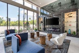 Cambria Hotel Orlando Universal Blvd,,3 star