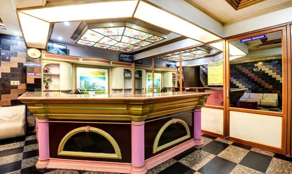 hotel rvees regency