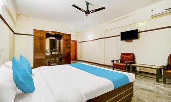 hotel rvees regency