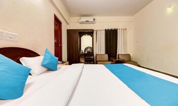 hotel rvees regency