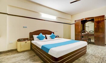 hotel rvees regency