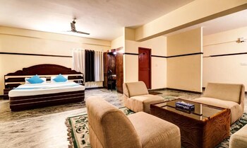hotel rvees regency