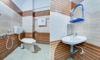 hotel rvees regency