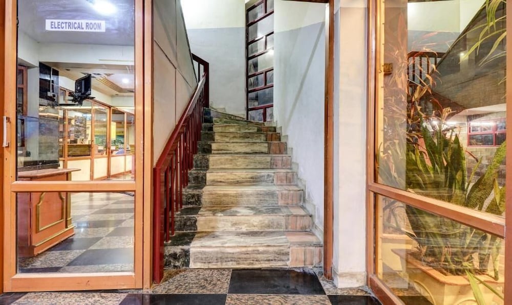 hotel rvees regency