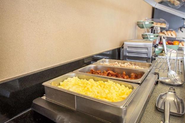 quality inn and suites matthews charlotte