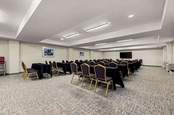 quality inn and suites matthews charlotte