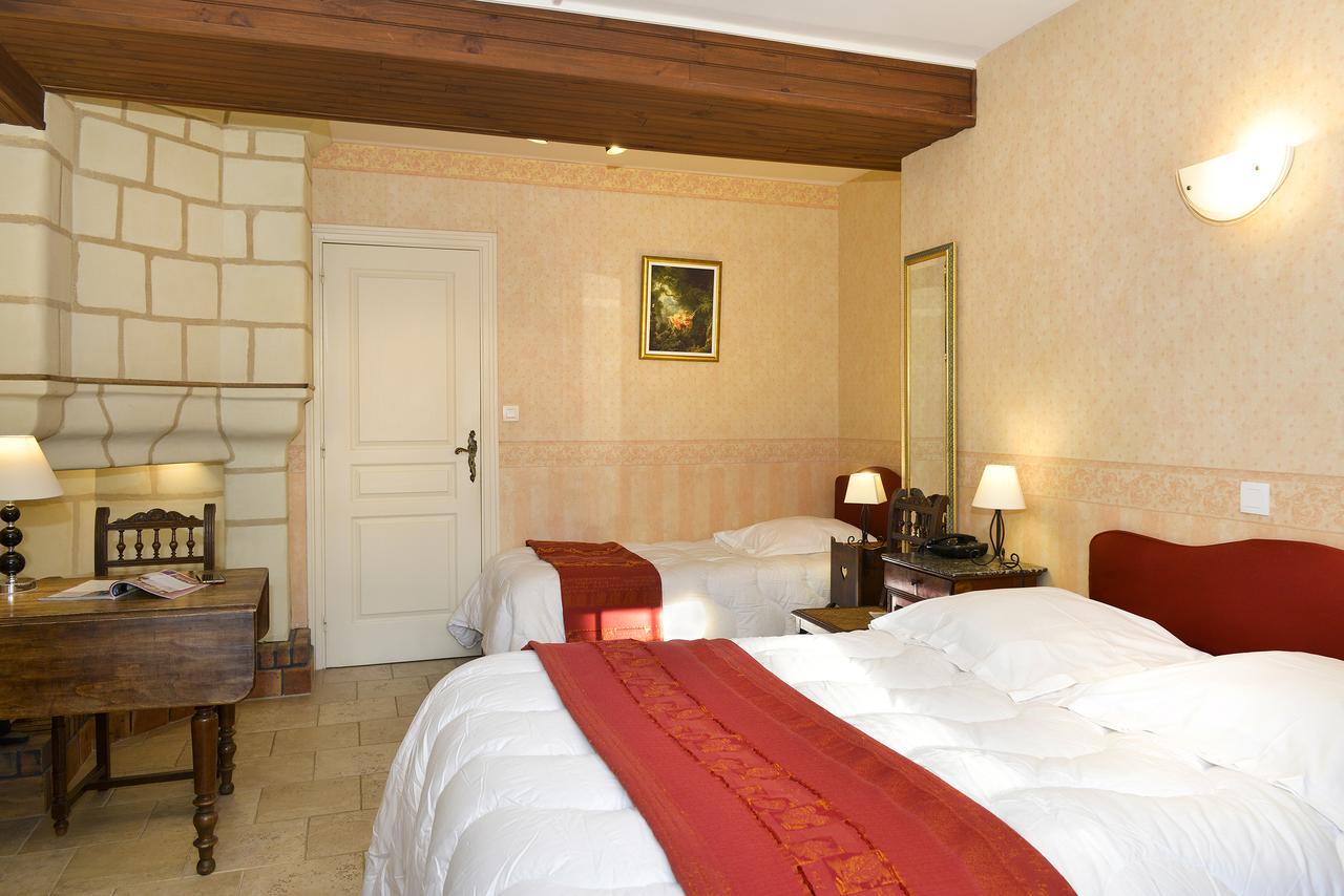 logis manoir de la giraudiere