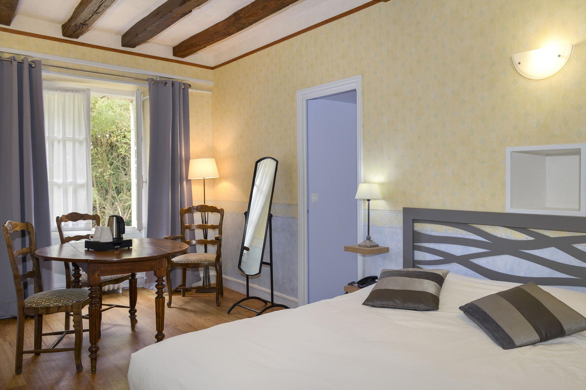 logis manoir de la giraudiere