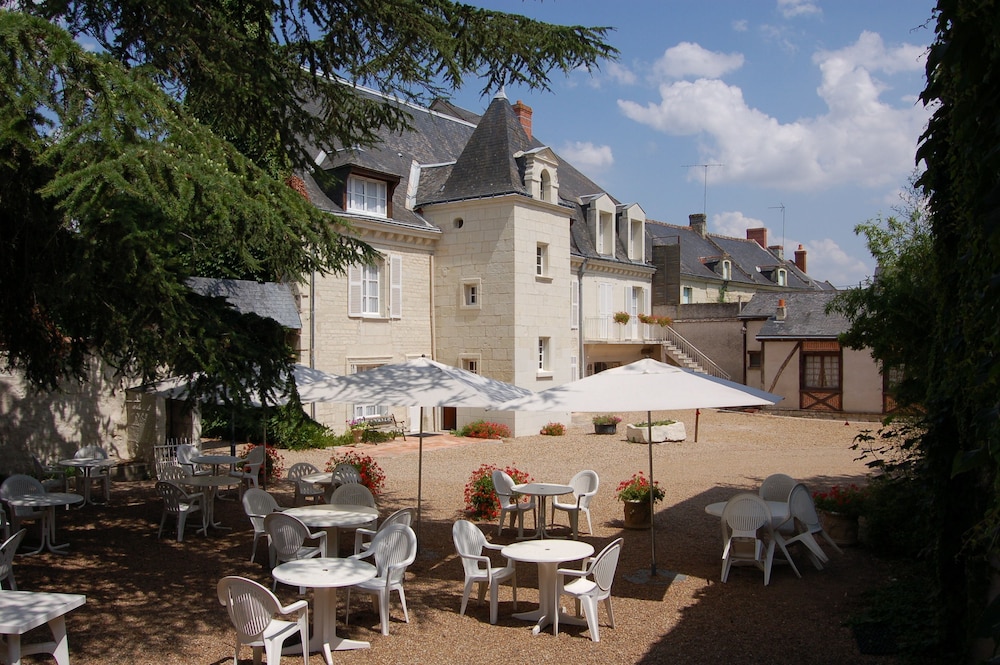 logis manoir de la giraudiere