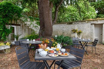 logis manoir de la giraudiere