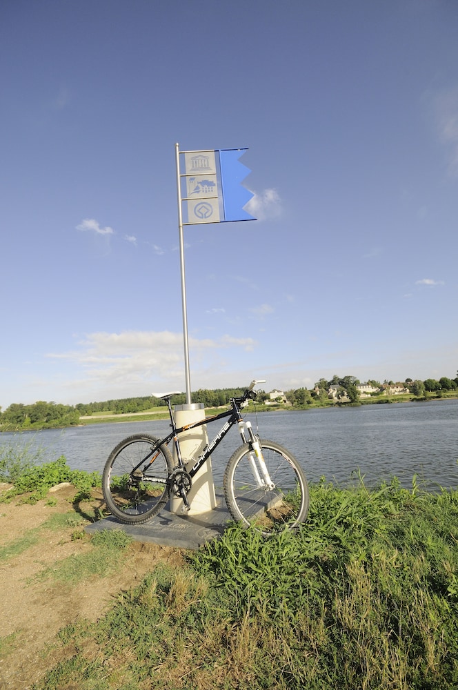 chateau de la rozelle