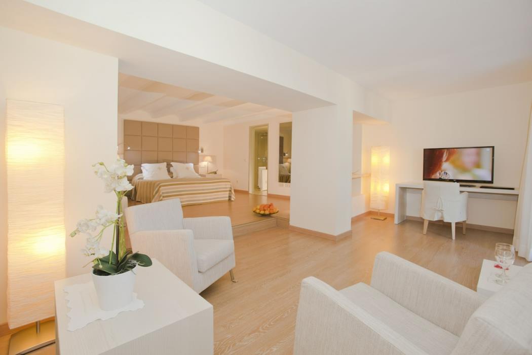 lhermitage hotel and spa