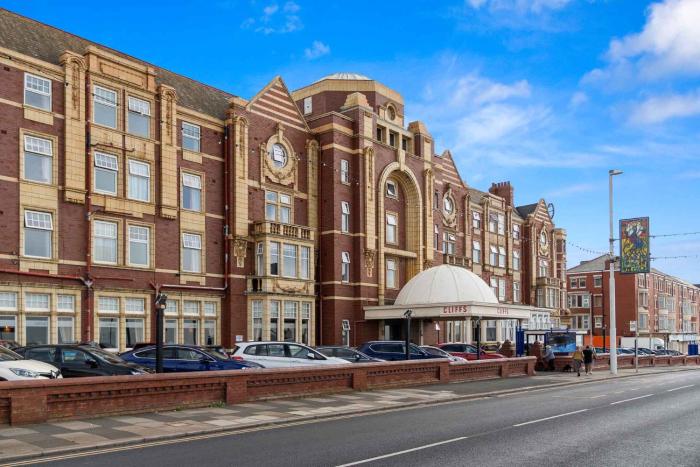 cliffs hotel blackpool