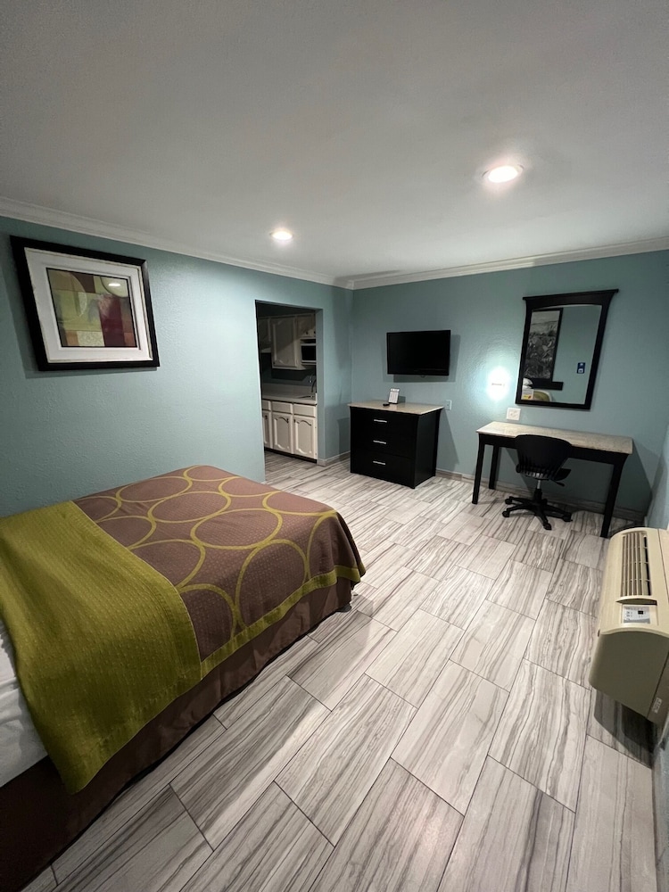 Super 8 Wyndham Mcallen Downtown- City Center-Plaza Mall-Airport,Hidalgo>>Granjeno,3 star