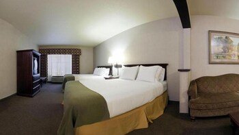 the evergreen hotel