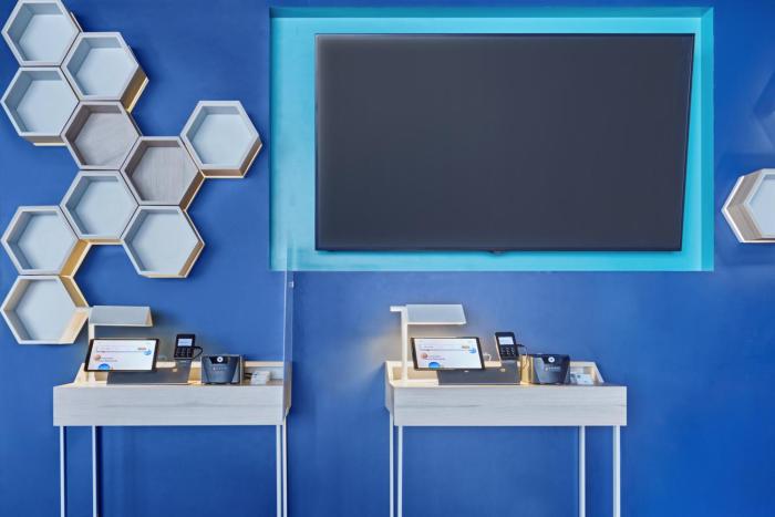 one queretaro plaza galerias