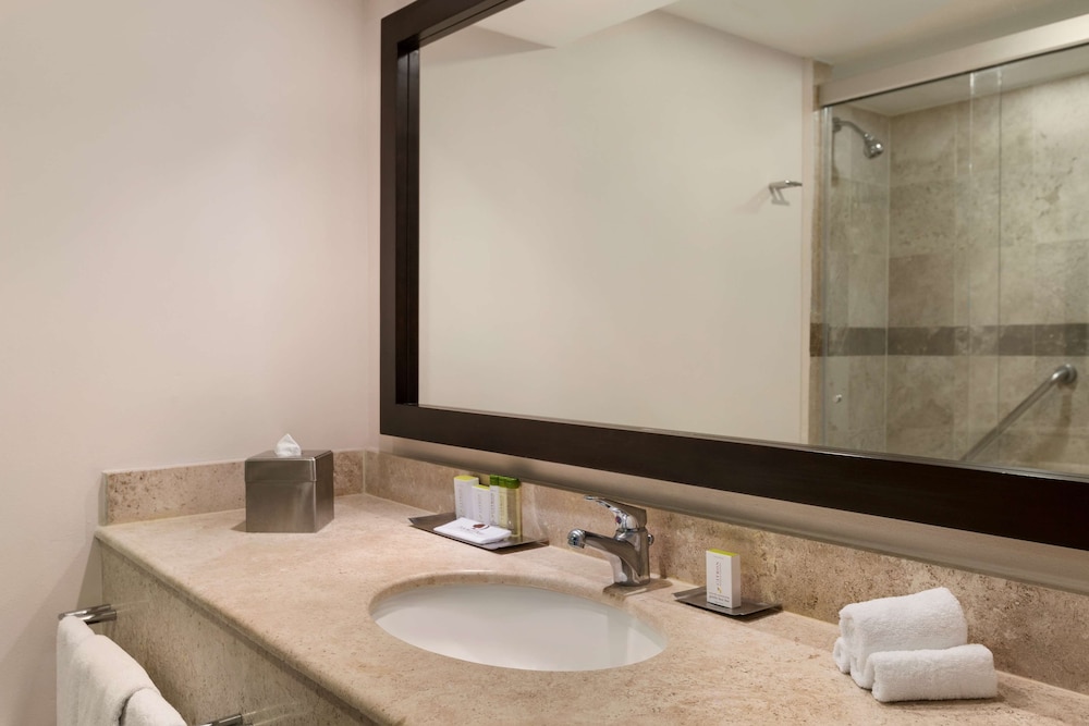 doubletree by hilton hotel queretaro