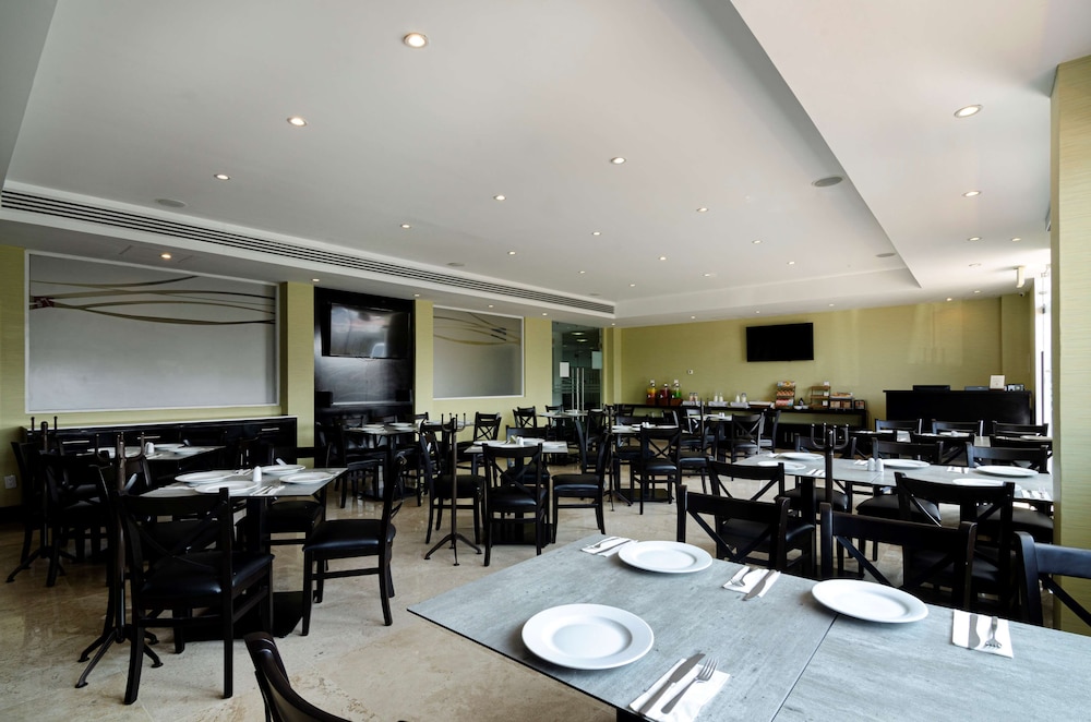 doubletree by hilton hotel queretaro