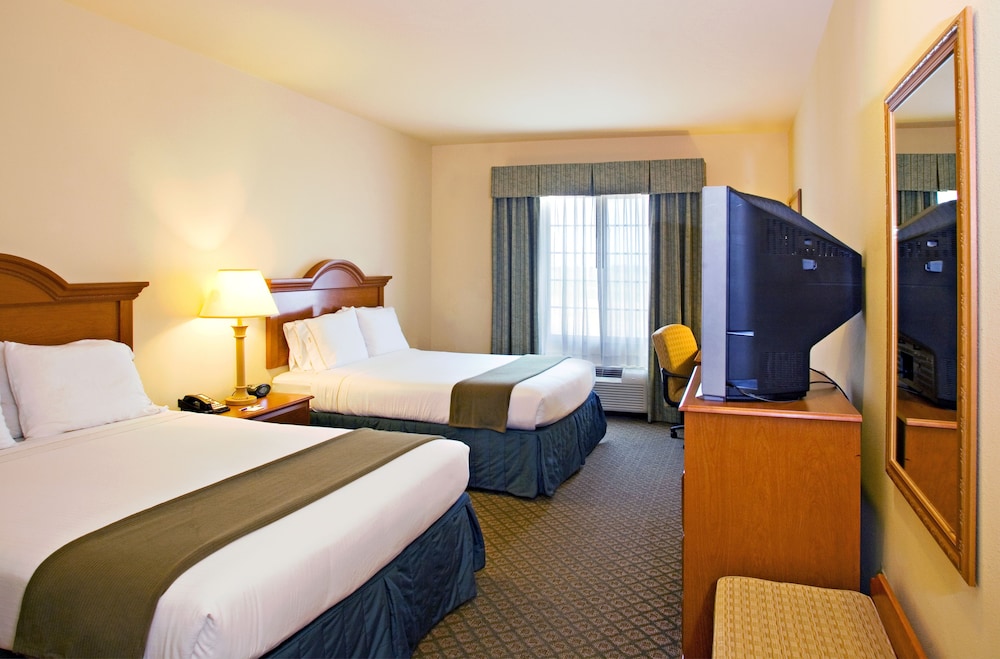 holiday inn express and suites rio grand by ihg