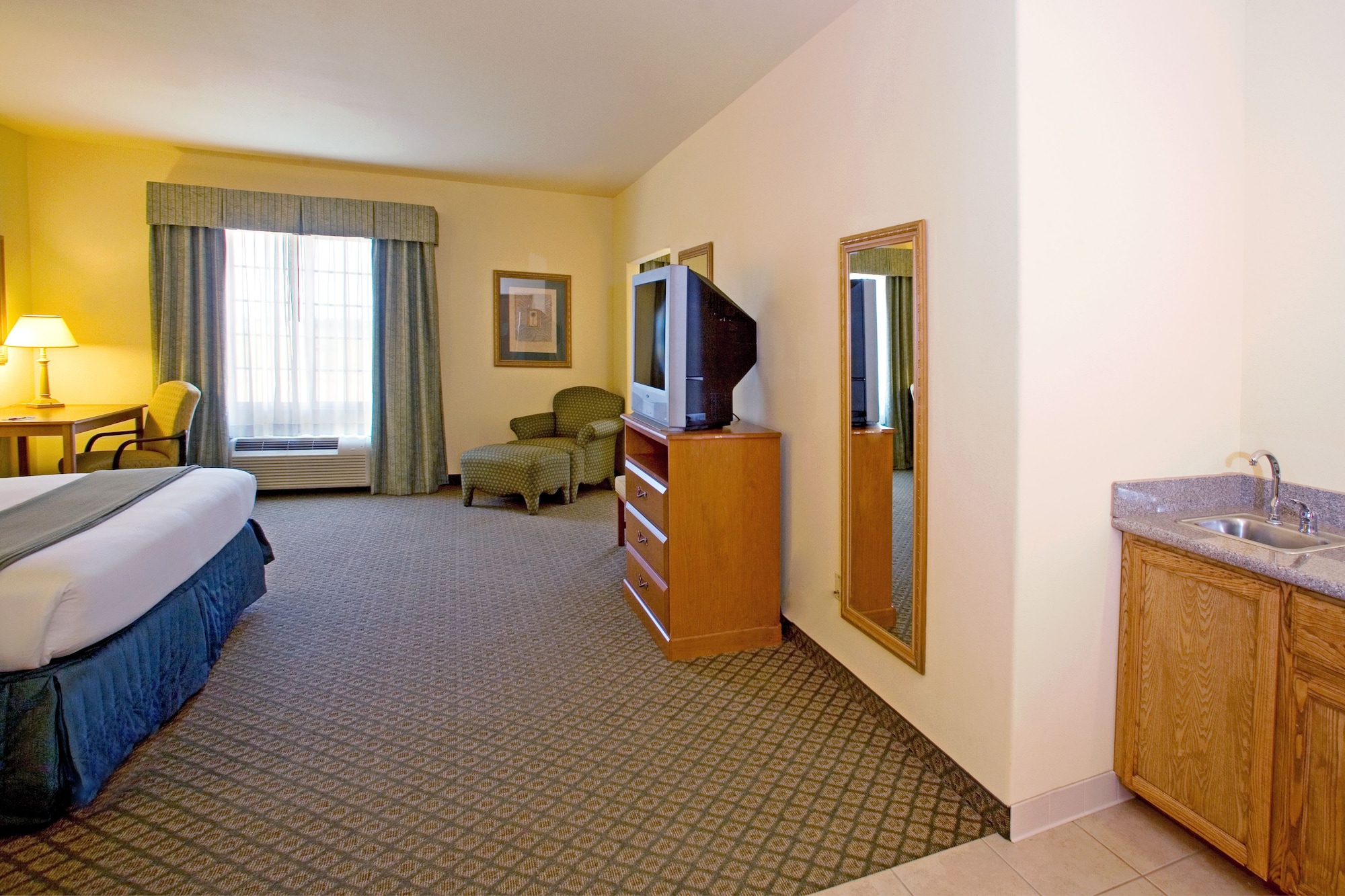 holiday inn express and suites rio grand by ihg