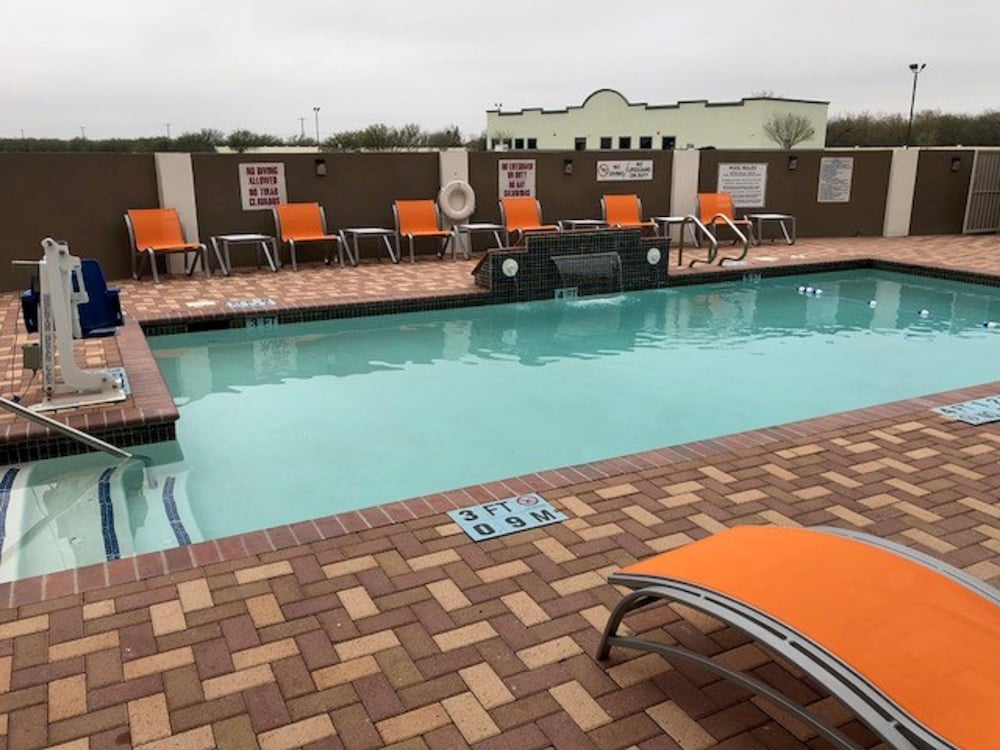 holiday inn express and suites rio grand by ihg