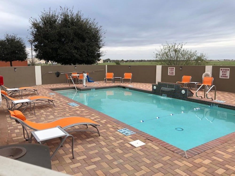 holiday inn express and suites rio grand by ihg