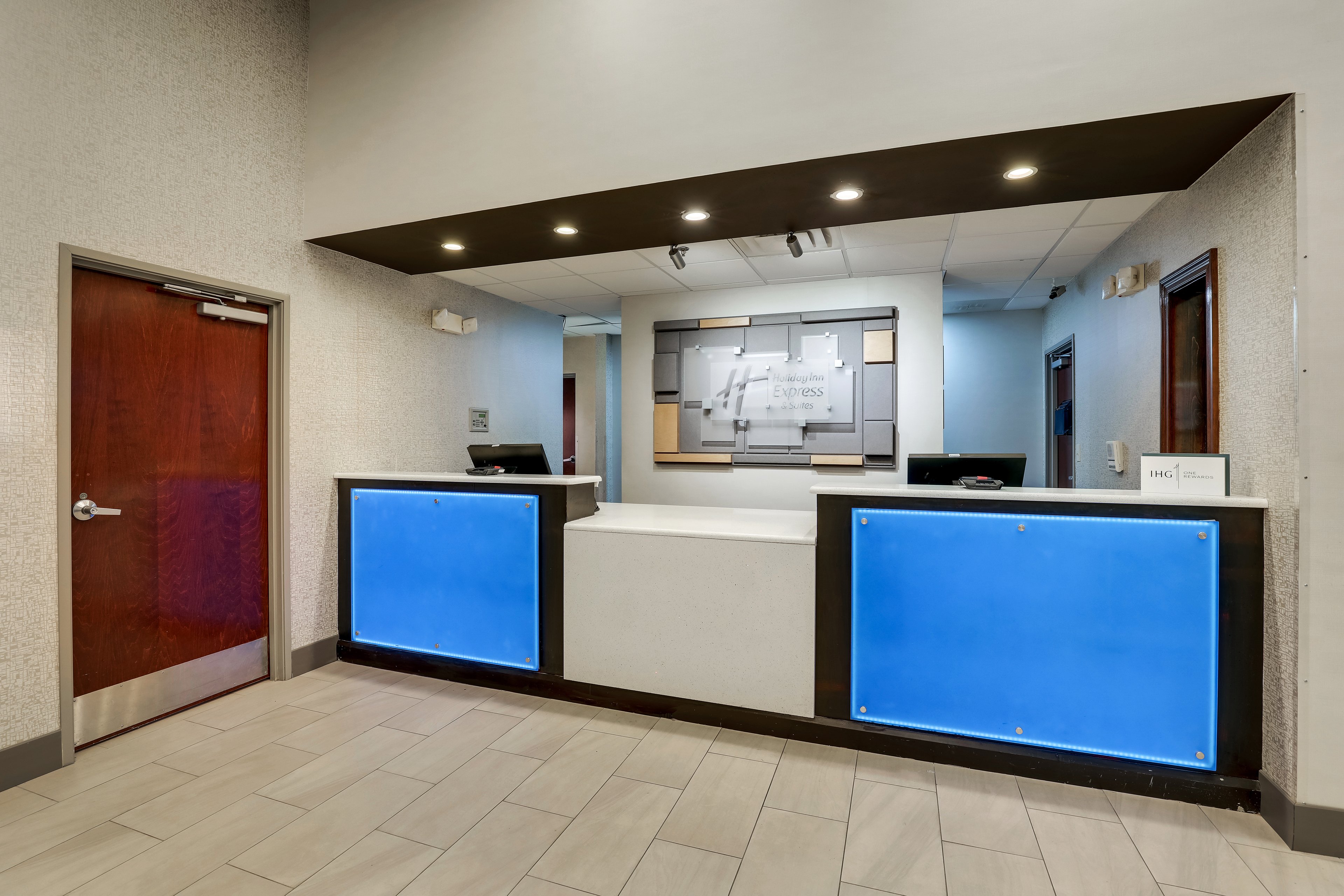 holiday inn express and suites gadsden w near attalla
