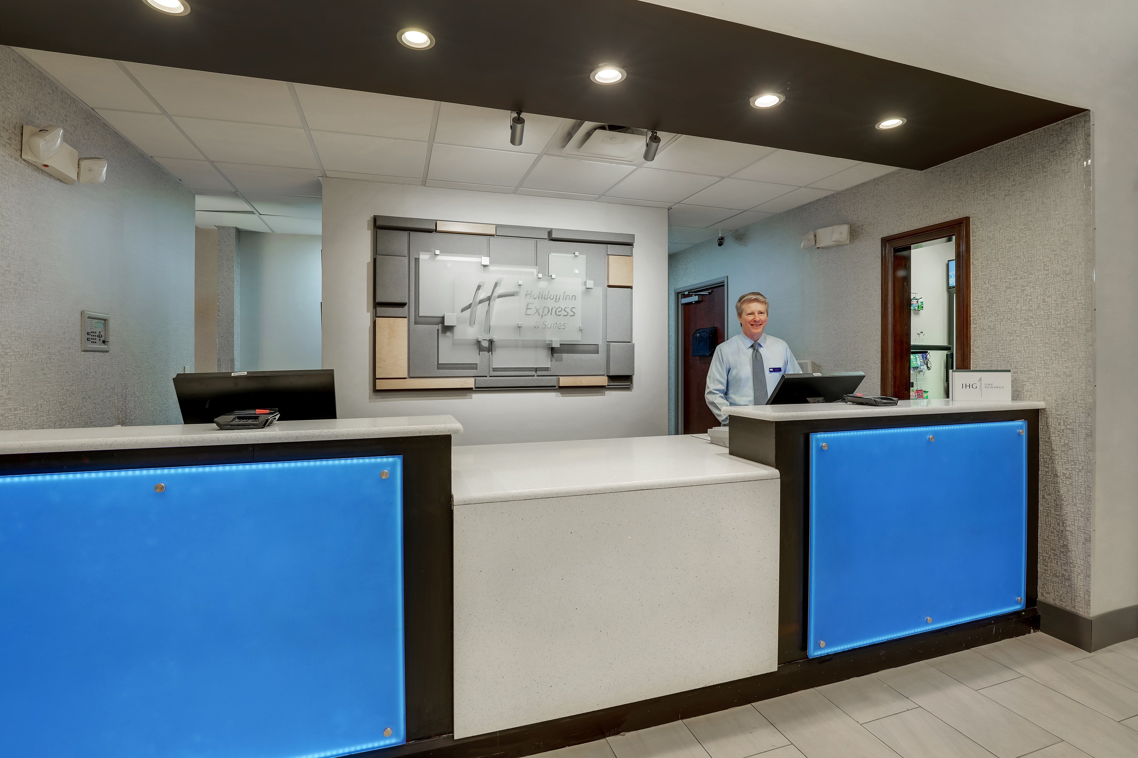 holiday inn express and suites gadsden w near attalla
