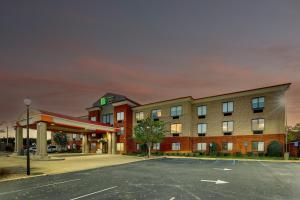 holiday inn express and suites gadsden w near attalla