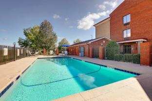 holiday inn express and suites gadsden w near attalla