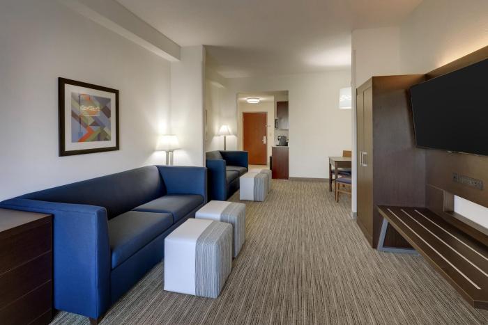 holiday inn express and suites gadsden w near attalla