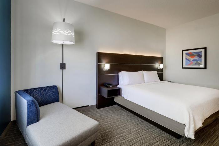 holiday inn express and suites gadsden w near attalla
