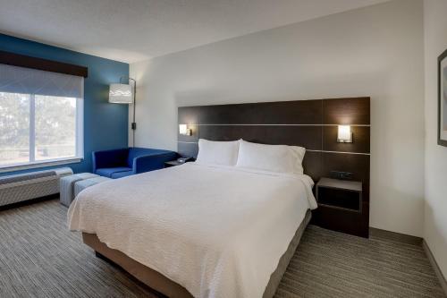 holiday inn express and suites gadsden w near attalla