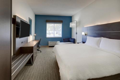 holiday inn express and suites gadsden w near attalla