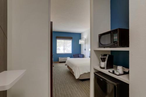 holiday inn express and suites gadsden w near attalla