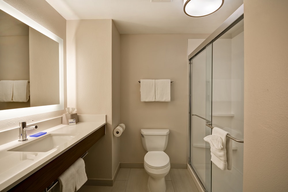 holiday inn express hotel and suites river park by ihg