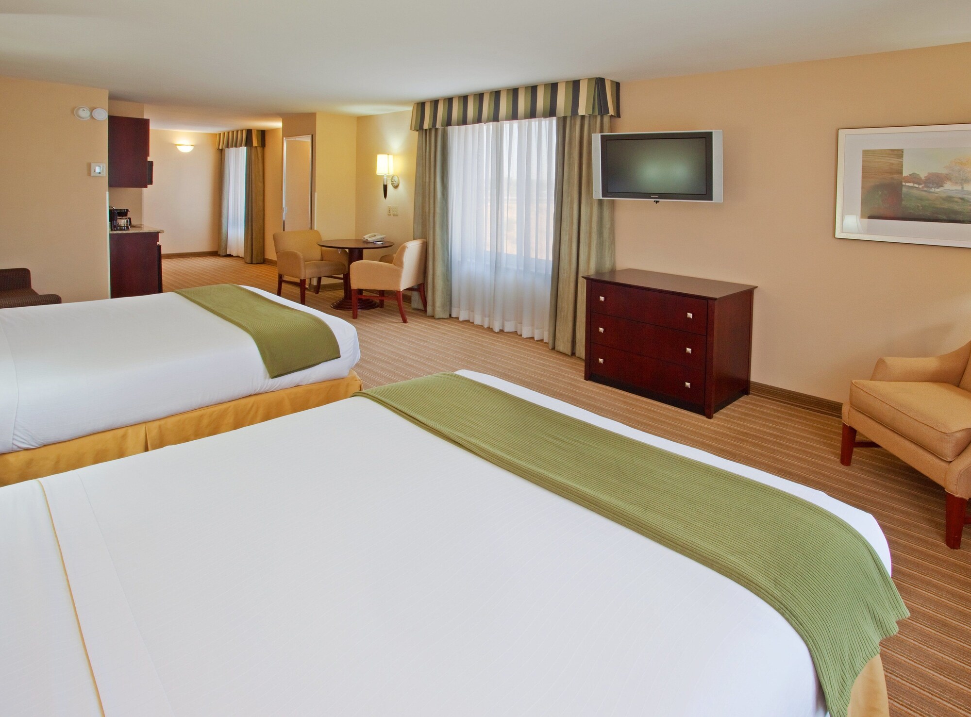holiday inn express hotel and suites river park by ihg