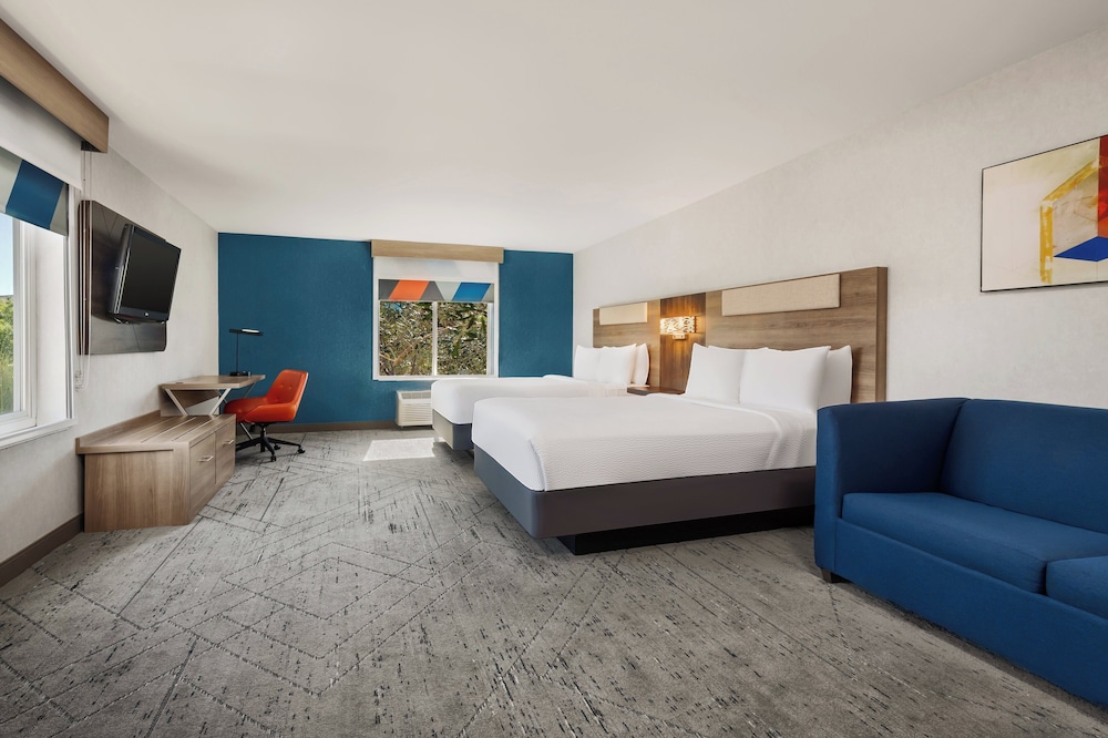 holiday inn express hotel and suites river park by ihg