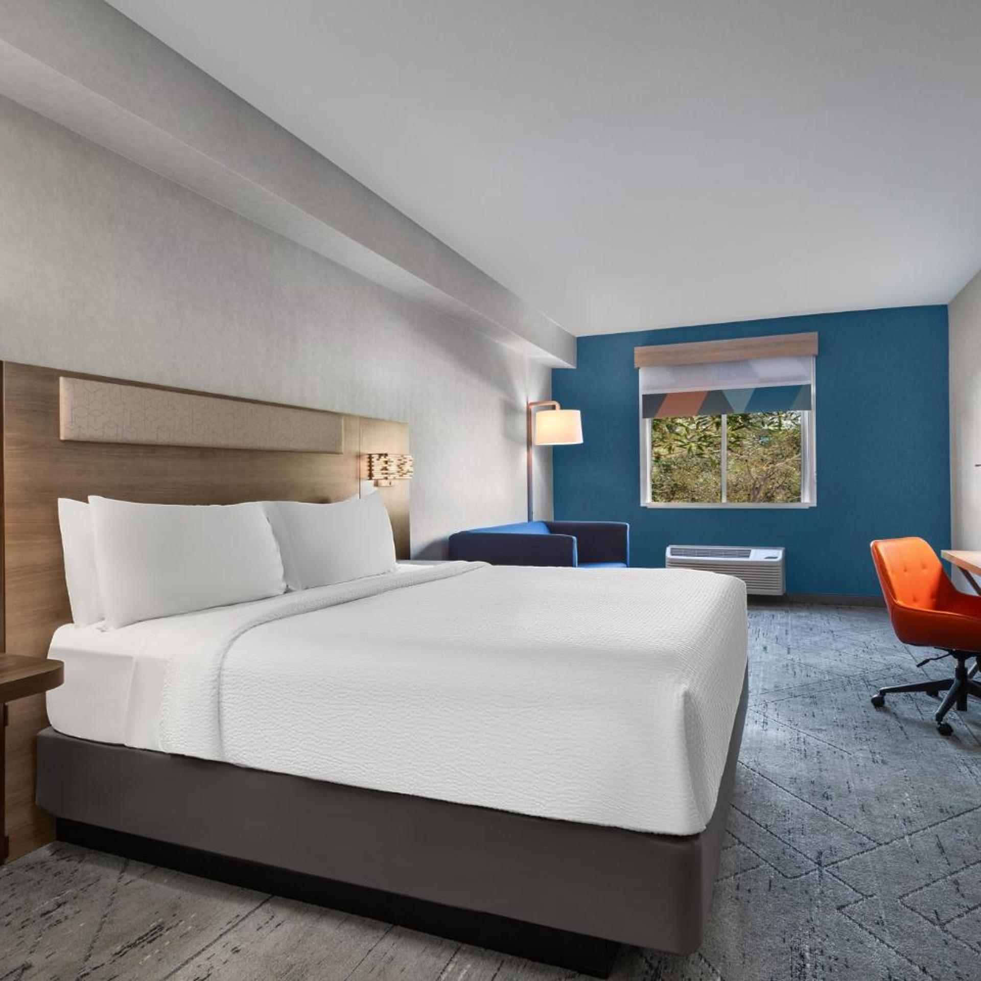 holiday inn express hotel and suites river park by ihg