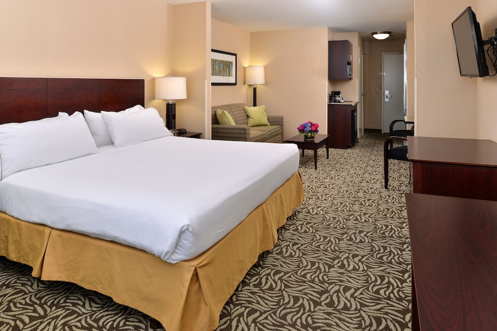 holiday inn express hotel and suites river park by ihg