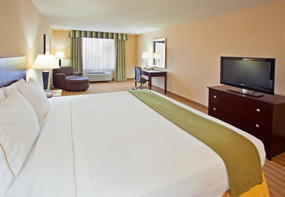 holiday inn express hotel and suites river park by ihg