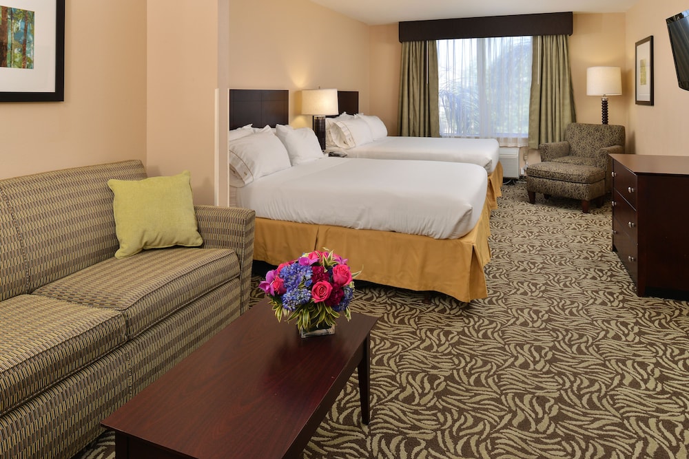 holiday inn express hotel and suites river park by ihg