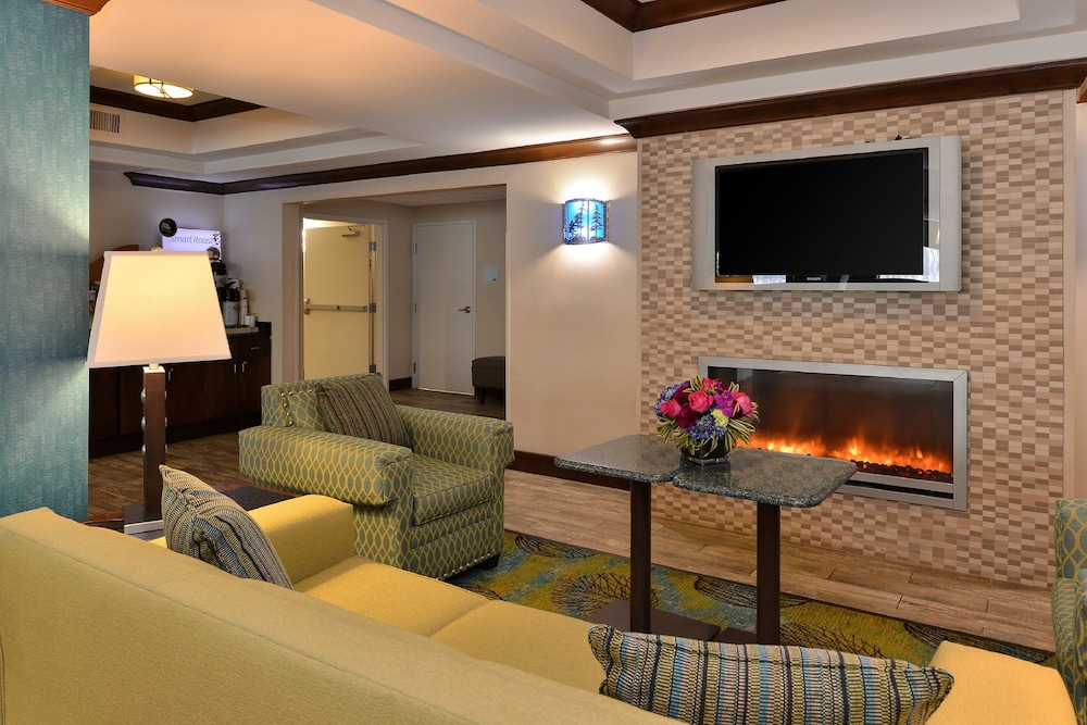 holiday inn express hotel and suites river park by ihg