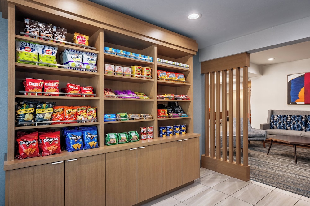 holiday inn express hotel and suites river park by ihg