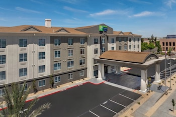 Holiday Inn Express Hotel & Suites River Park By Ihg,California>>Fresno,3 star