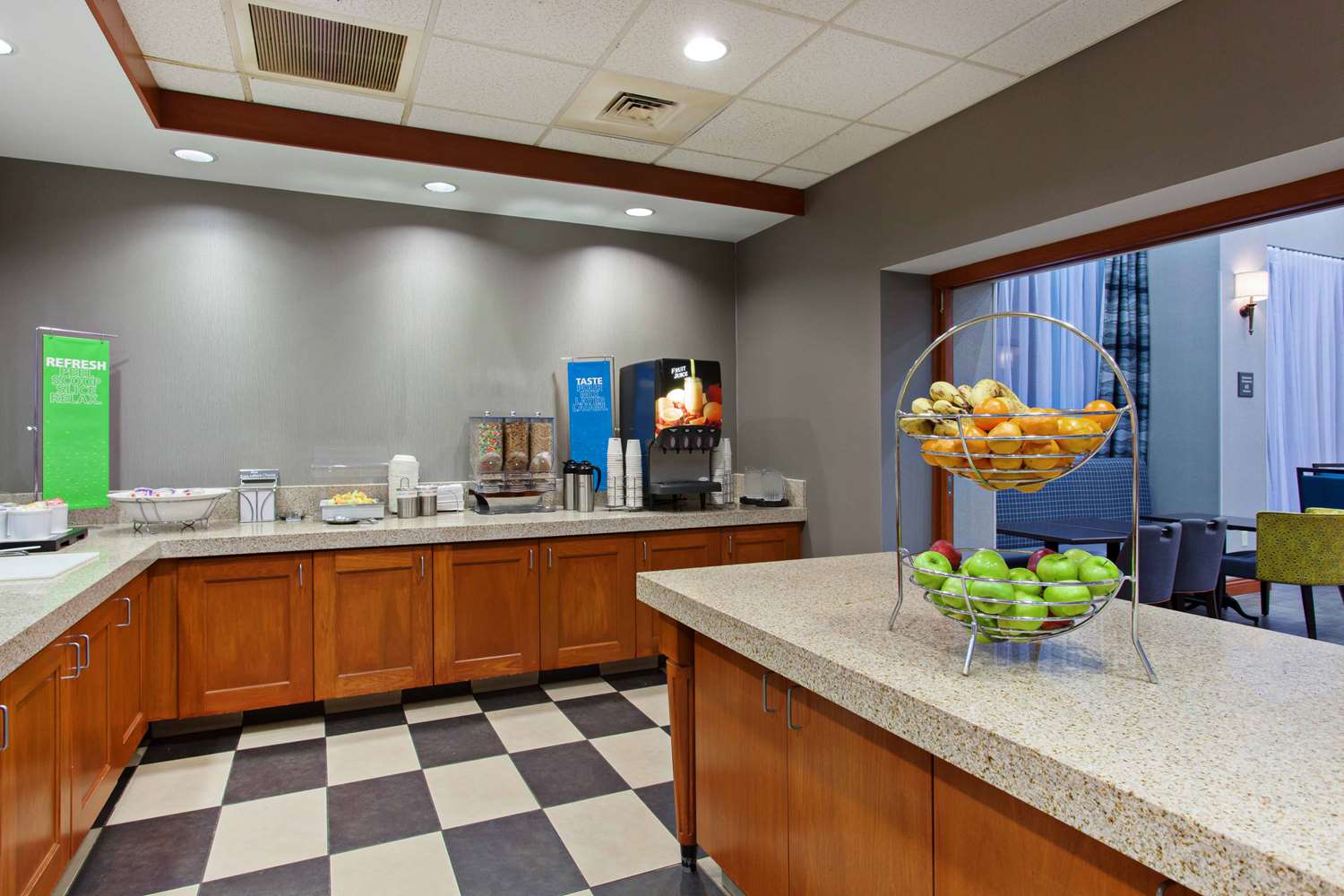 hampton inn and suites clovis airport north
