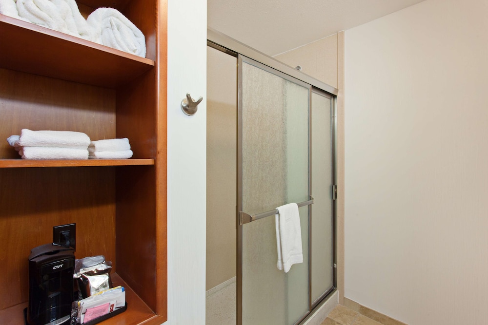 hampton inn and suites clovis airport north