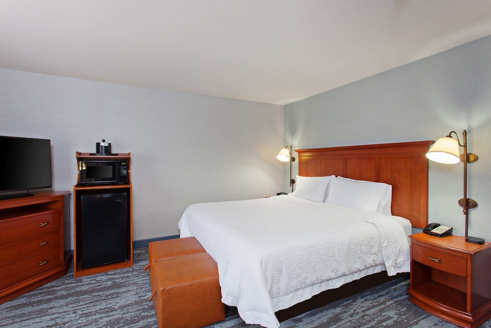 hampton inn and suites clovis airport north