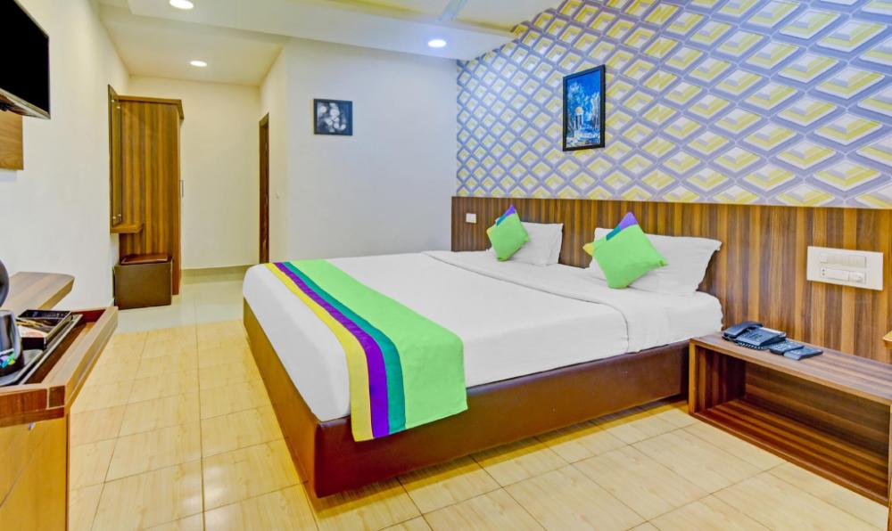 itsy hotels igloo residency raja seat